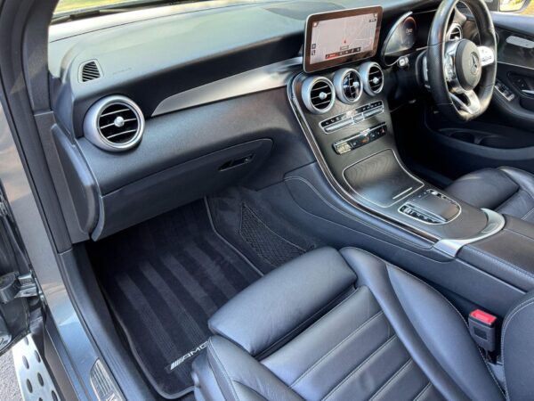 2020 Mercedes-Benz GLC220d 2.0 AMG Line (Premium) G-Tronic+ 4MATIC