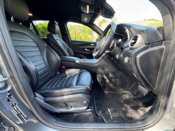 2020 Mercedes-Benz GLC220d 2.0 AMG Line (Premium) G-Tronic+ 4MATIC