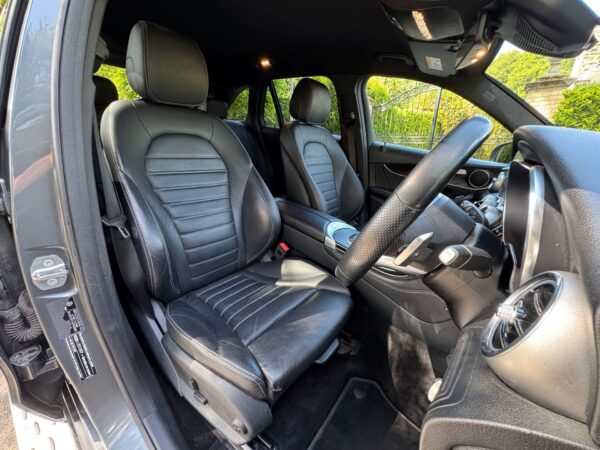 2020 Mercedes-Benz GLC220d 2.0 AMG Line (Premium) G-Tronic+ 4MATIC