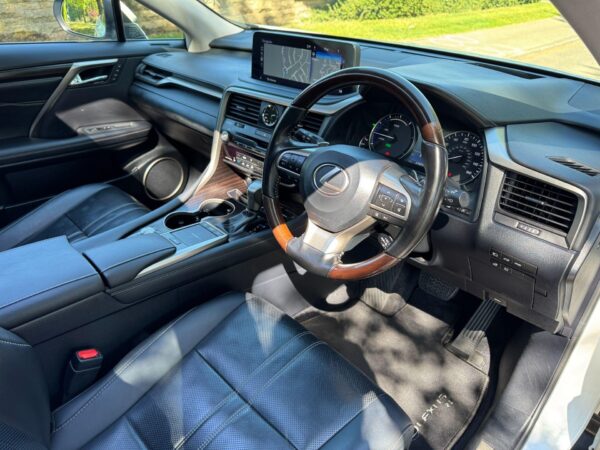 2021 Lexus RX 3.5 L 450h L V6 Takumi E-CVT 4WD