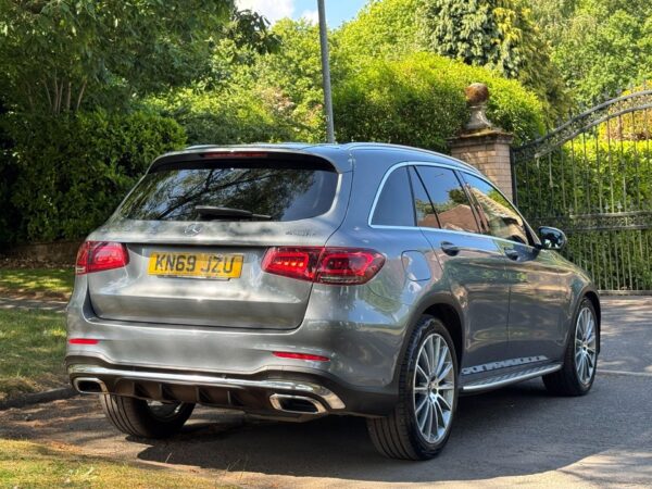 2020 Mercedes-Benz GLC220d 2.0 AMG Line (Premium) G-Tronic+ 4MATIC