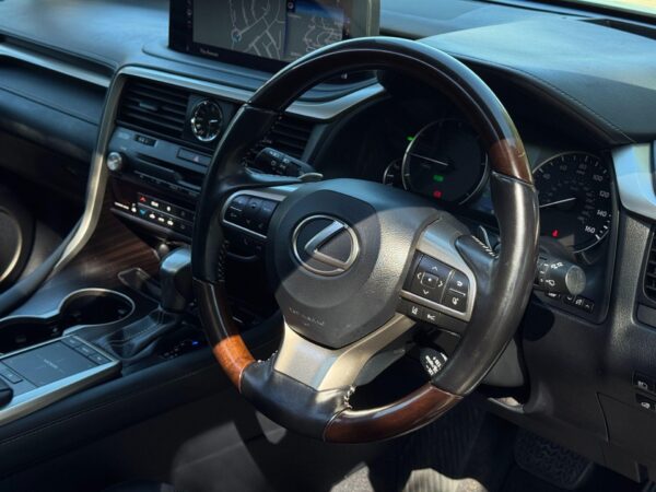 2021 Lexus RX 3.5 L 450h L V6 Takumi E-CVT 4WD