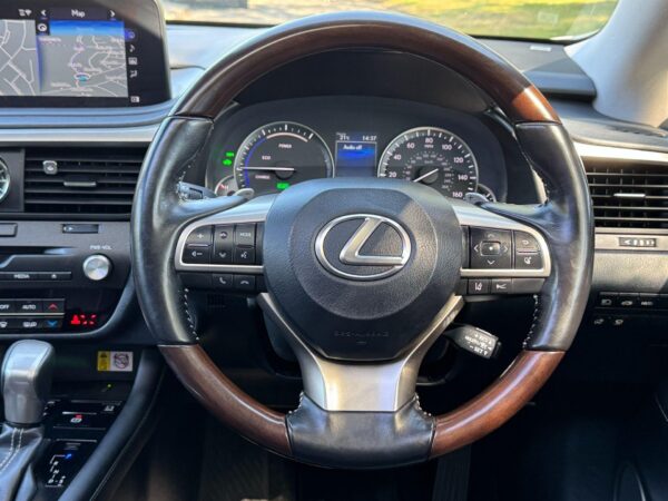 2021 Lexus RX 3.5 L 450h L V6 Takumi E-CVT 4WD