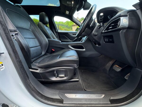 2019 Jaguar F-Pace 2.0 D180 Chequered Flag Auto AWD