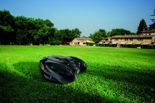 Ambrogio L400i Deluxe Robotic Mower
