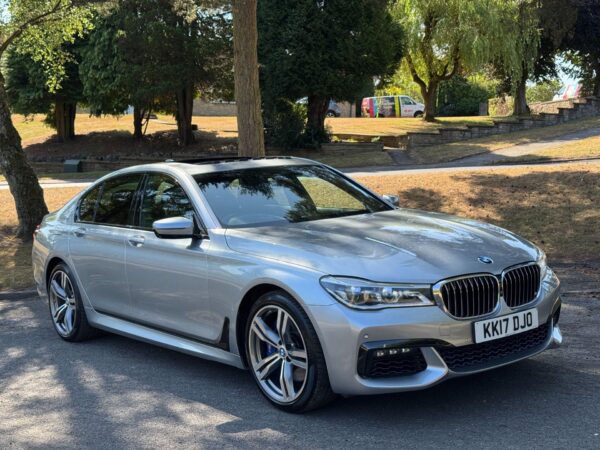 2017 BMW 750i 4.4 V8 M Sport Auto