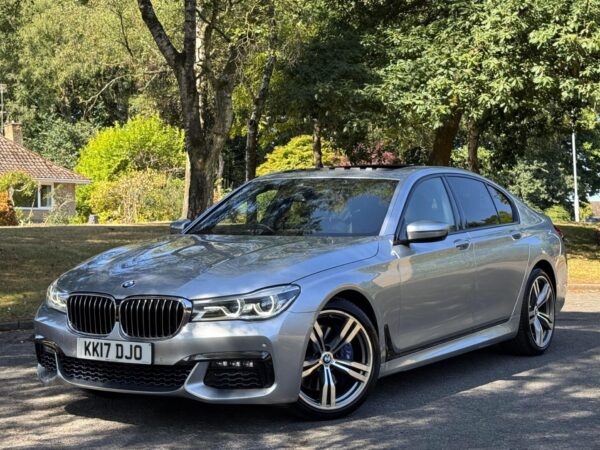2017 BMW 750i 4.4 V8 M Sport Auto