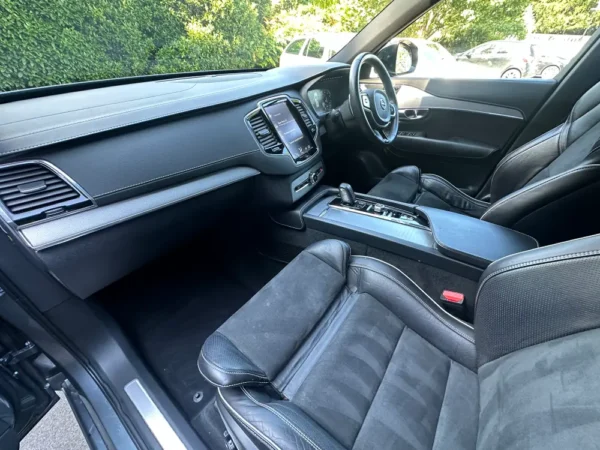 2020 VOLVO XC90 R-DESIGN B5 MHEV AWD AUTO