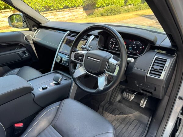 2021 Land Rover Discovery 3.0 D300 MHEV R-Dynamic HSE Auto 4WD