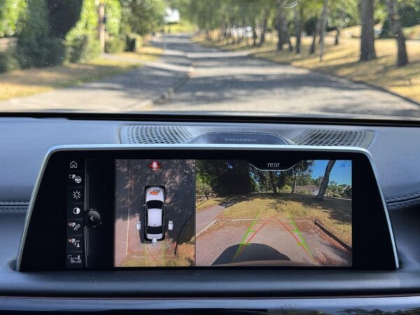 2017 BMW 750i 4.4 V8 M Sport Auto