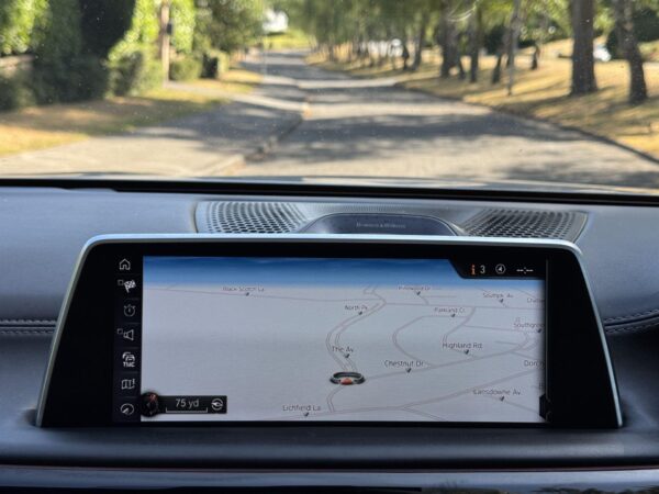 2017 BMW 750i 4.4 V8 M Sport Auto