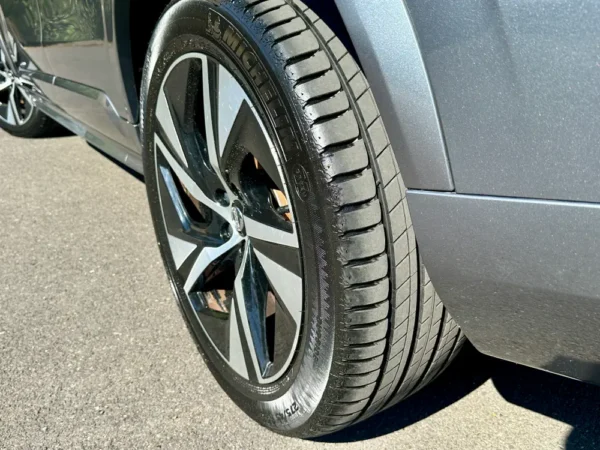 2020 VOLVO XC90 R-DESIGN B5 MHEV AWD AUTO