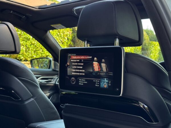 2017 BMW 750i 4.4 V8 M Sport Auto