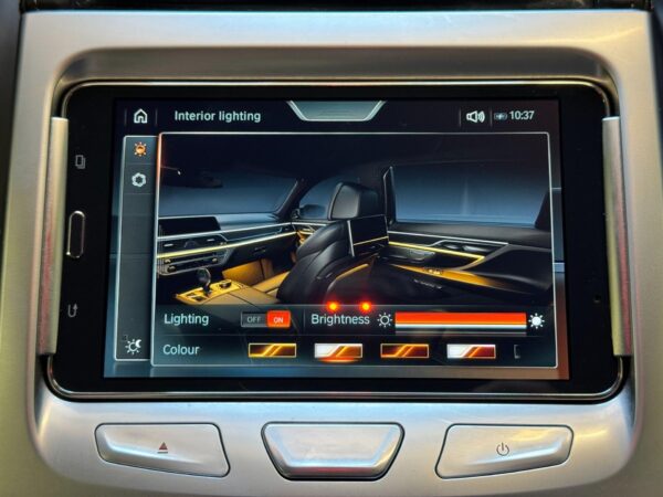 2017 BMW 750i 4.4 V8 M Sport Auto