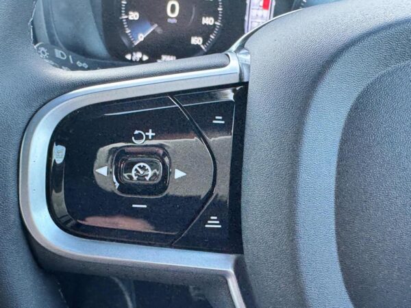 2022 Volvo XC90 R-Design B5 Mhev Awd Auto