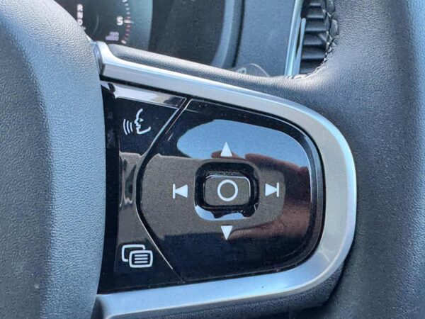 2022 Volvo XC90 R-Design B5 Mhev Awd Auto