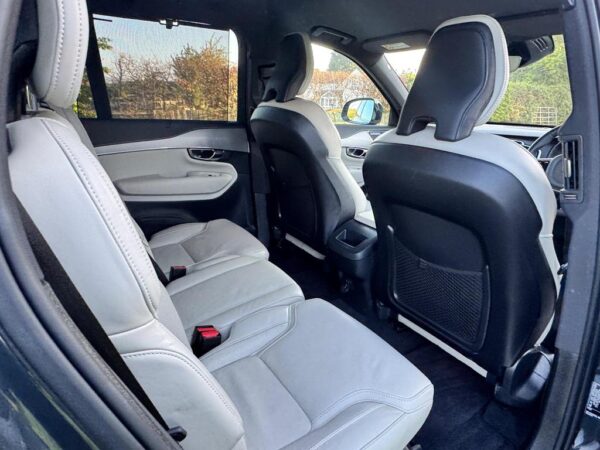 2022 Volvo XC90 R-Design B5 Mhev Awd Auto