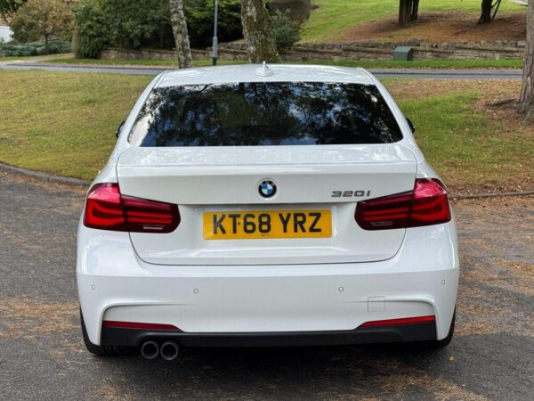 2019 BMW 320I M Sport Shadow Edition A
