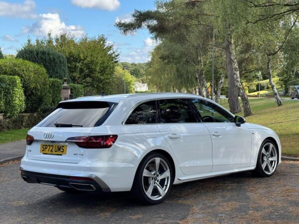 2022 Audi A4 Avant S Line 35 TDI MHEV S-A
