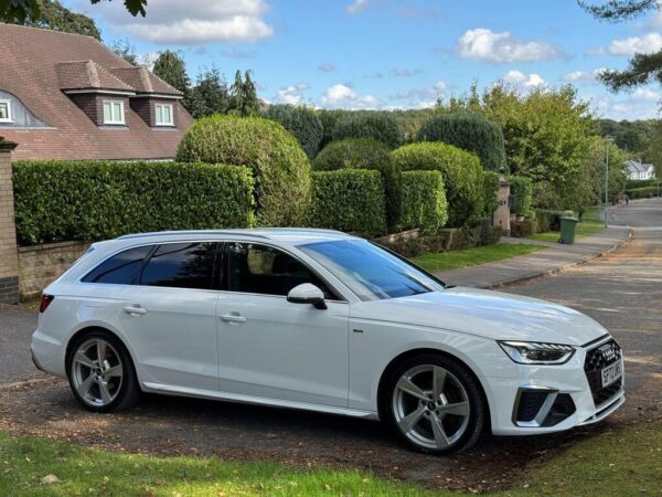 2022 Audi A4 Avant S Line 35 TDI MHEV S-A