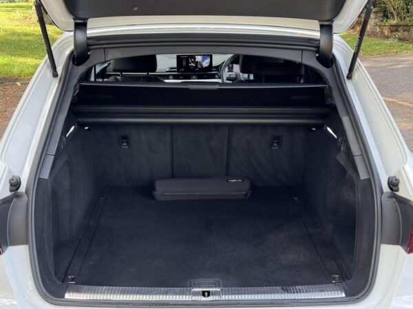 2022 Audi A4 Avant S Line 35 TDI MHEV S-A