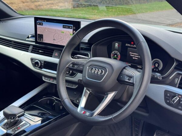 2022 Audi A4 Avant S Line 35 TDI MHEV S-A
