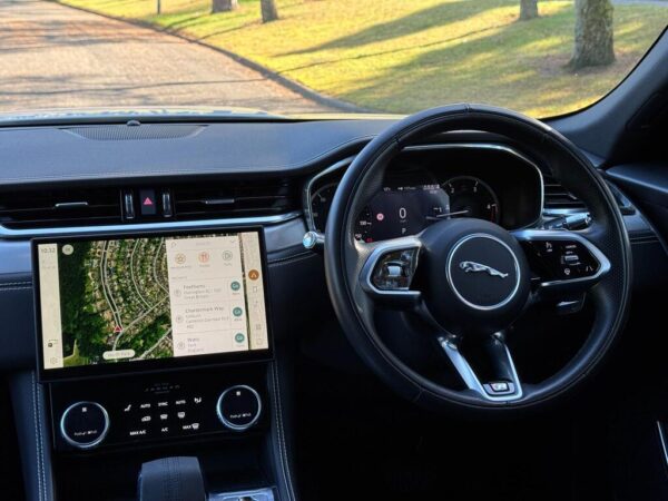 2021 Jaguar F-Pace R-Dynamic S D MHEV AWD A