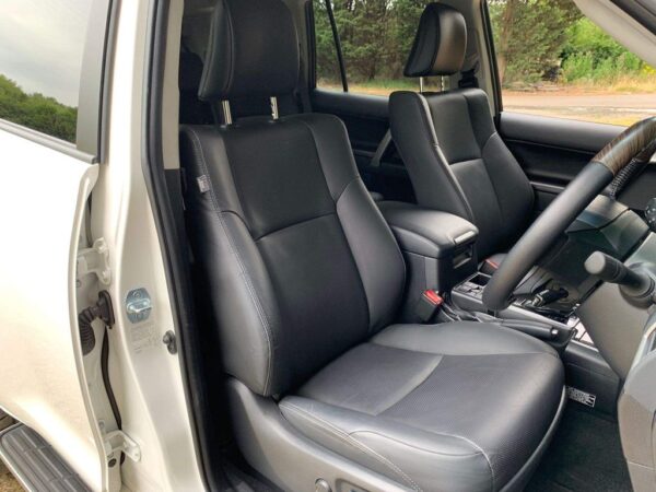 2021 TOYOTA LAND CRUISER D-4D INVINCIBLE