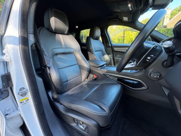 2021 Jaguar F-Pace R-Dynamic S D MHEV AWD A
