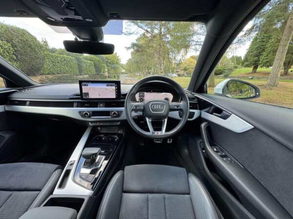 2022 Audi A4 Avant S Line 35 TDI MHEV S-A