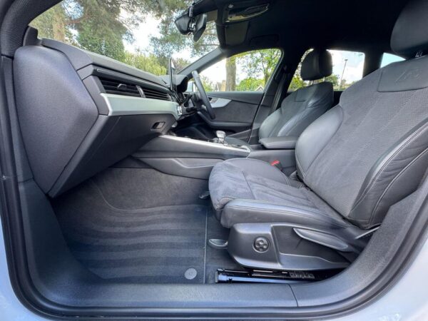 2022 Audi A4 Avant S Line 35 TDI MHEV S-A