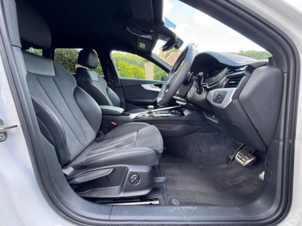 2022 Audi A4 Avant S Line 35 TDI MHEV S-A