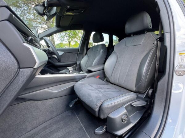 2022 Audi A4 Avant S Line 35 TDI MHEV S-A