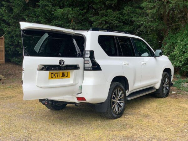 2021 TOYOTA LAND CRUISER D-4D INVINCIBLE