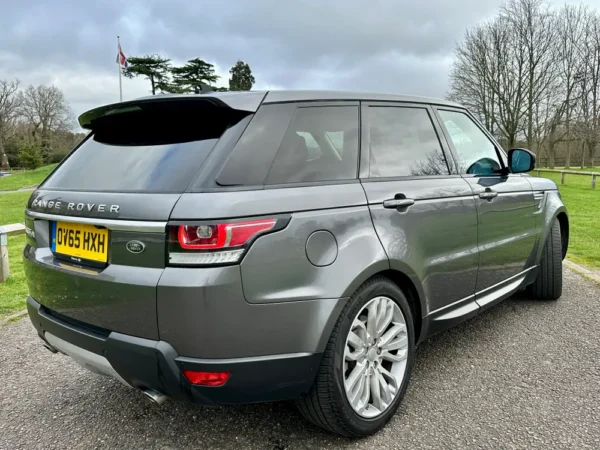 2015 Land Rover Range Rover Sport SDV6 3.0 HSE 4WD