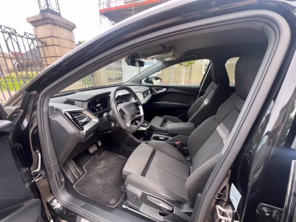 €9210 - 2022 Audi Q4 e-Tron 35