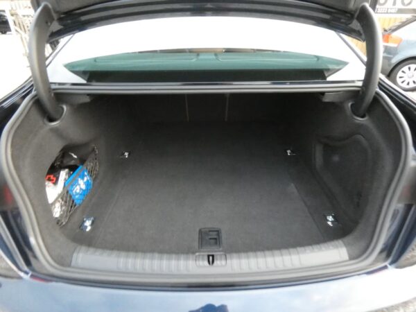 €6950 - 2019 Audi A6 Lim. 40 TDI Design
