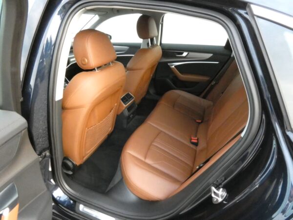 €6950 - 2019 Audi A6 Lim. 40 TDI Design