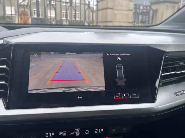 €9210 - 2022 Audi Q4 e-Tron 35
